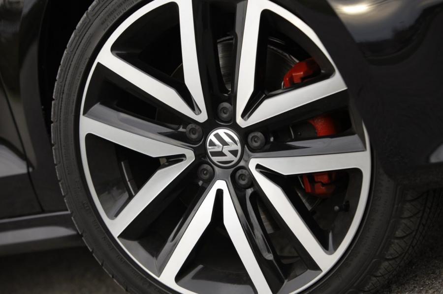 Volkswagen Jetta GLI Autobahn 2012 года  (фото 29 из 33)